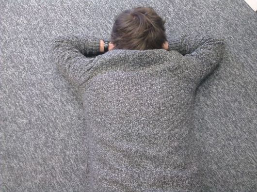 Some People Who Accidentally Dressed Like Their Surroundings