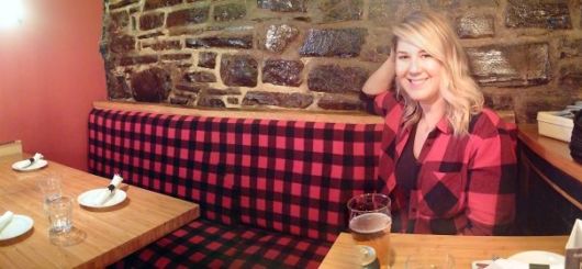 Some People Who Accidentally Dressed Like Their Surroundings