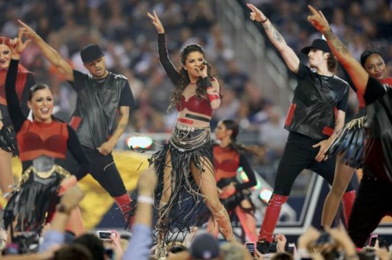 Selena Gomez Performs At An NFL Game