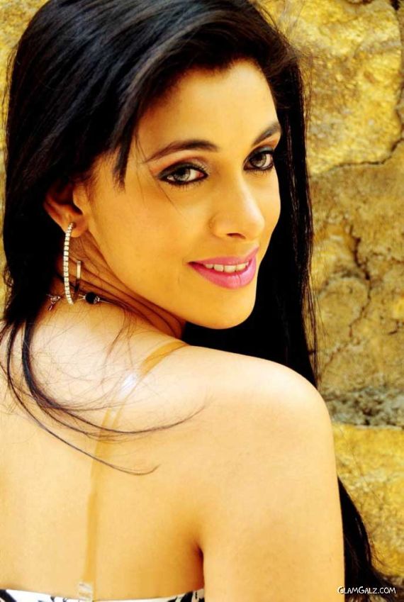 Telugu Actress Mansi Dovhal