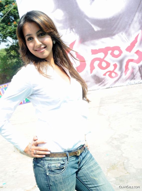 Awesome Tolly Beauty Sanjana