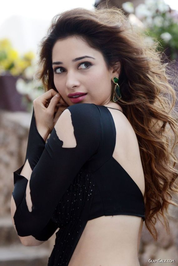 Tamanna Looks Ravishing In The Upcoming Film Oopiri