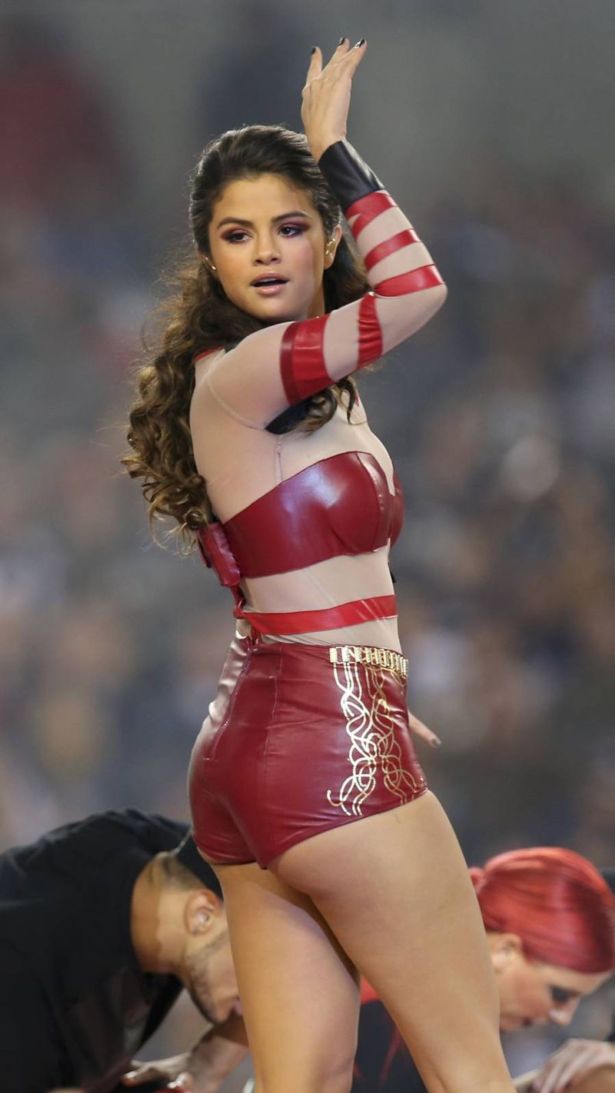 Selena Gomez Performs At An NFL Game