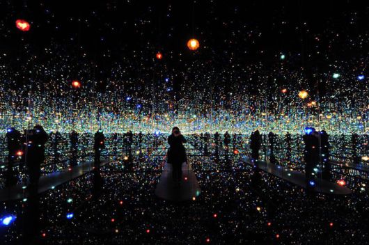 Infinity Mirrored Room Gives A Taste Of Space